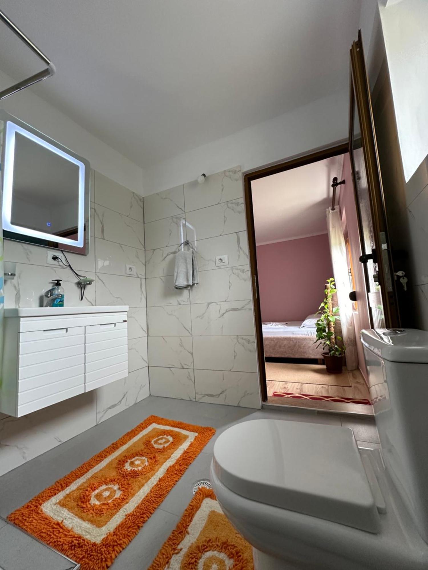 Vjosa Guest House Memaliaj エクステリア 写真