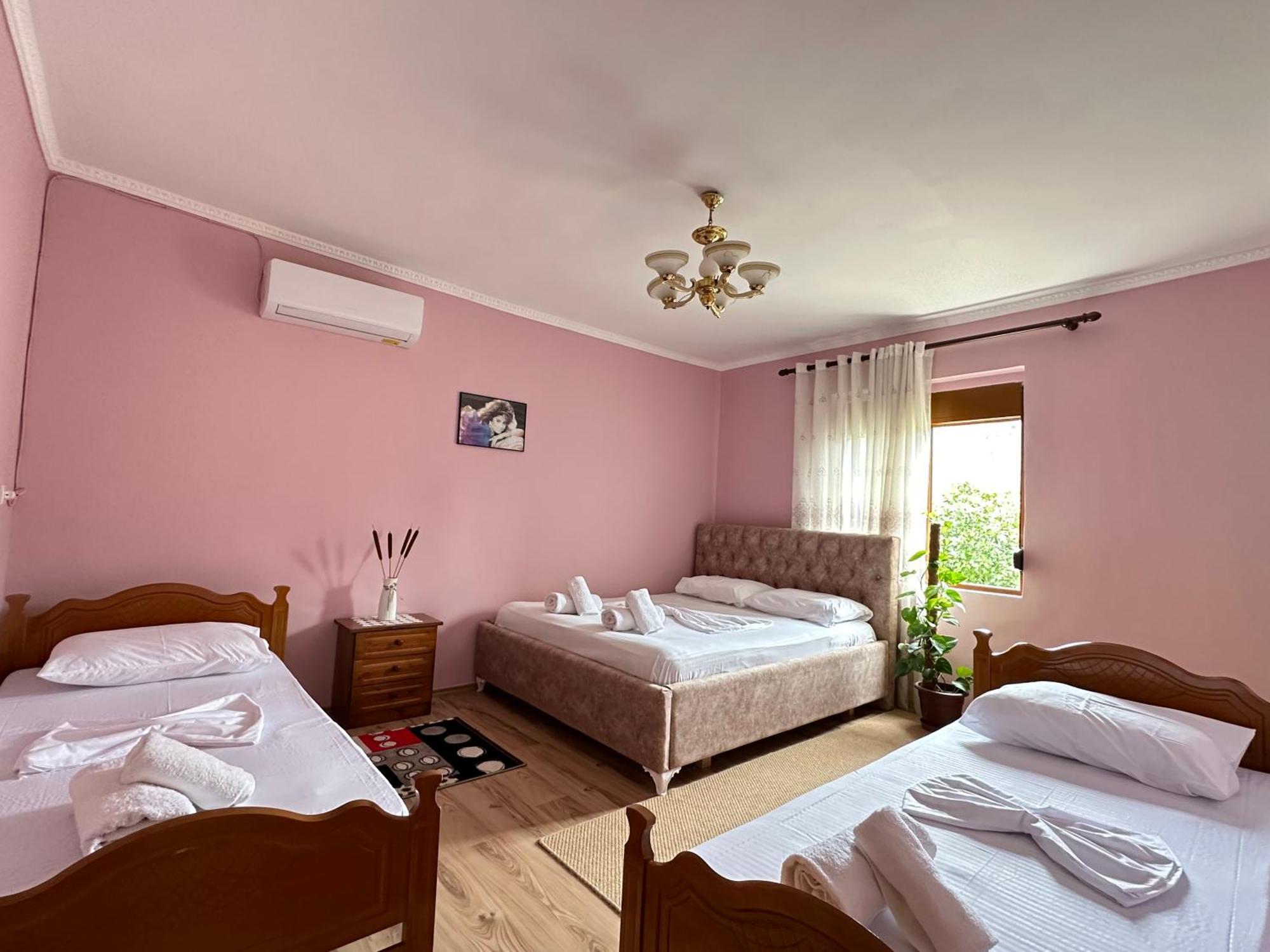 Vjosa Guest House Memaliaj エクステリア 写真